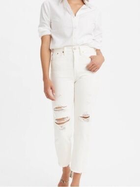 Levi’s White Wedgie Straight Jean